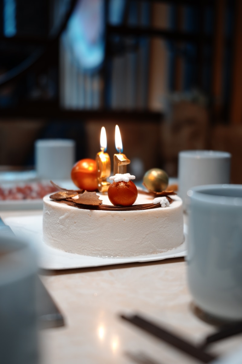 Photo by Meatball Overexposure brown round fruit on white tissue paper